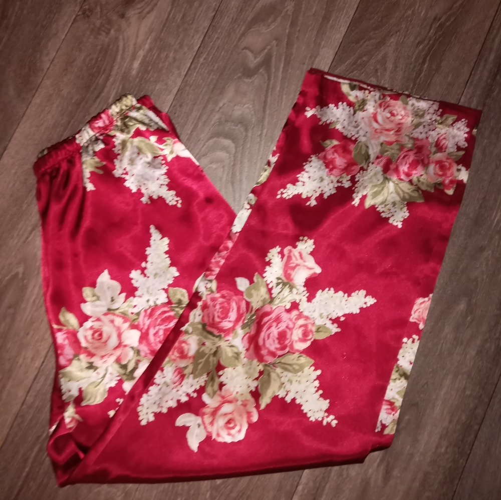 Vintage red satin floral print pajama pants size small